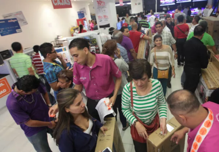 Los gastos operativos ascienden a 30%.