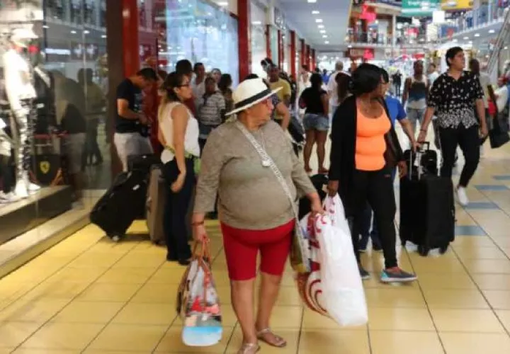 Este la economía panameña sufrirá uan caída del -9% producto de la crisis del coronavirus que aún mantiene en confinamiento y sin empleo a miles de personas.