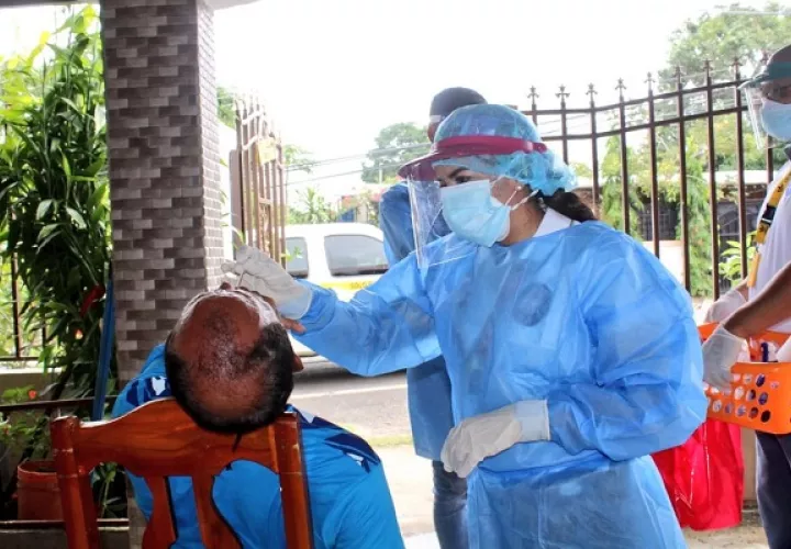 A muchos pacientes se les hace doble prueba.