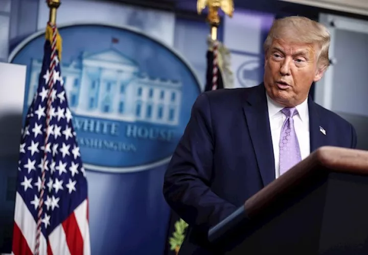 La solicitud señala que desde el pasado 30 de octubre el presidente Trump se inscribió en ese condado del sureste de Florida, donde pasa buena parte de los fines de semana y festivos del invierno con su familia.