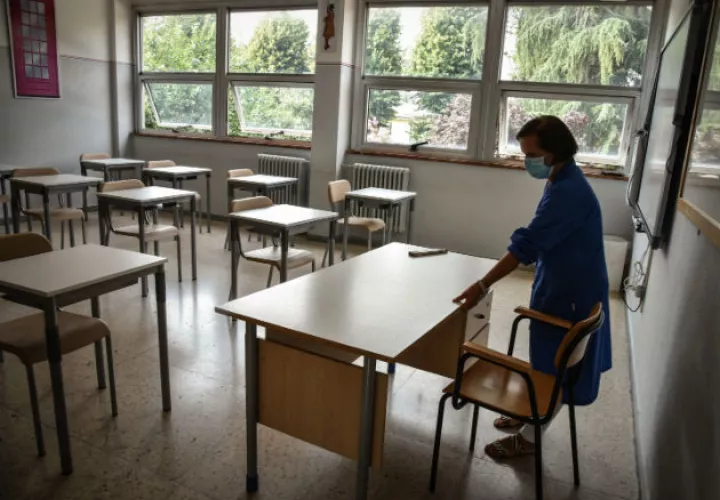 Los colegios han estado trabajado para cumplir las recomendaciones de seguridad del Gobierno. Fotos: EFE.