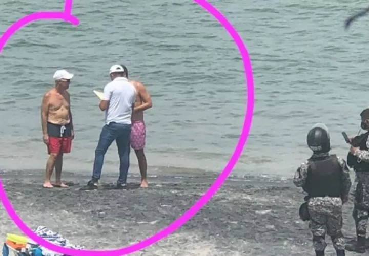 José Luis Fábrega en playa Coronado en plena cuarentena.