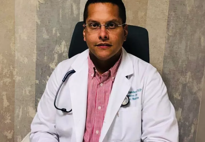 Julio Sandoval, presidente de la Asociación de Médicos Intensivistas de Panamá.