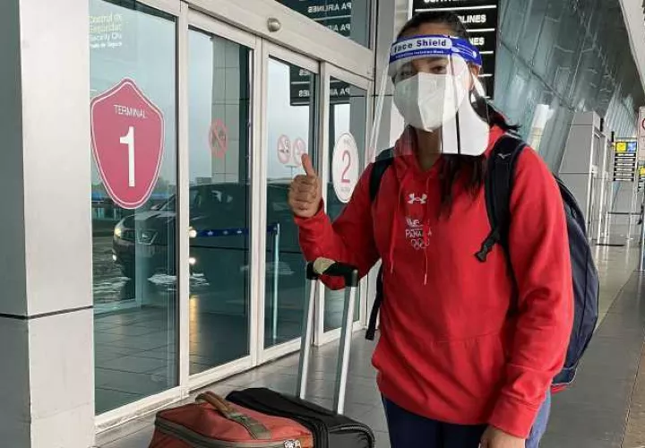 Jiménez se practicó una prueba de COVID antes de viajar. Cortesía