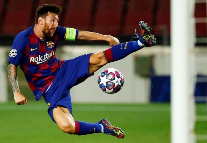 Leo Messi fue figura frente al Nápoles. EFE