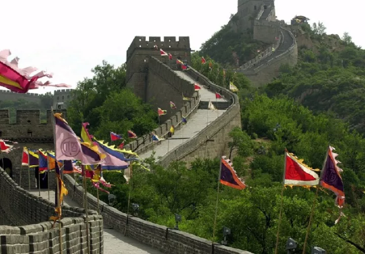 Vista parcial de un tramo de la Gran Muralla China que se conserva en Badalin. EFE