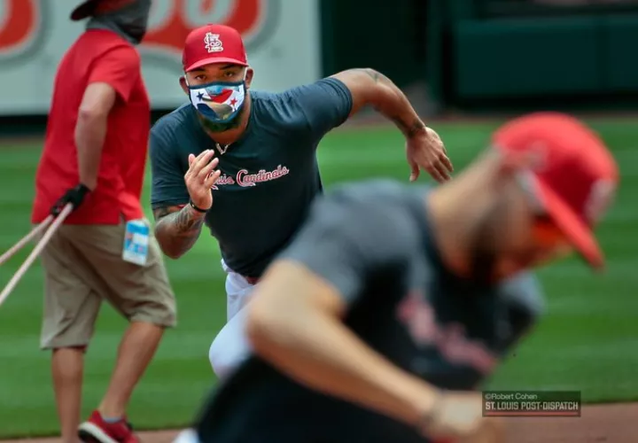 Edmundo Sosa en los entrenamientos de los Cardenales. Foto: Twitter