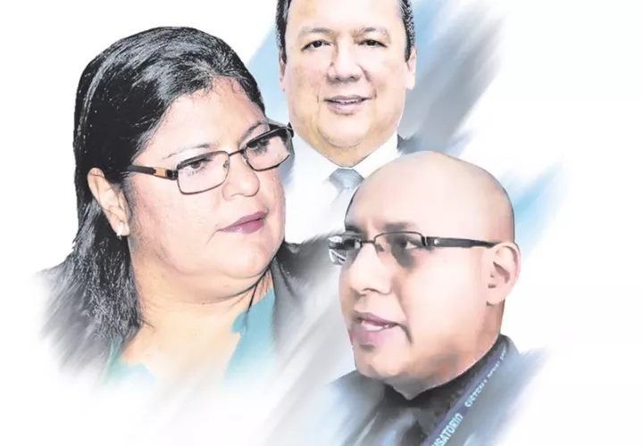 Tania Sterling, Eduardo Ulloa y Emeldo Márquez.