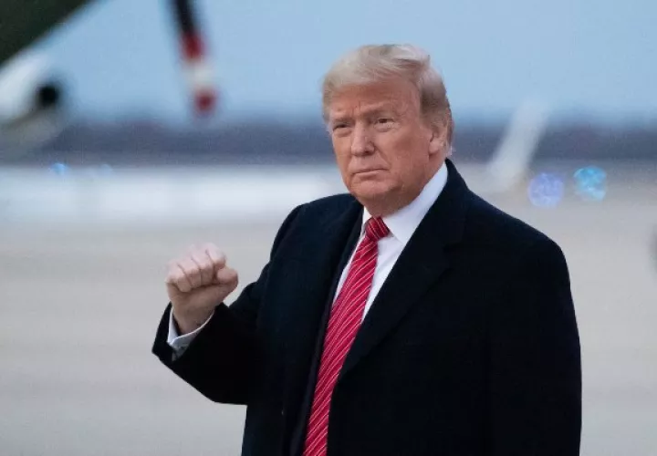 Donald Trump visitará el martes Kenosha y se reunirá con miembros de la fuerzas de seguridad, además de evaluar el “daño que han provocado los recientes disturbios”. FOTO/EFE