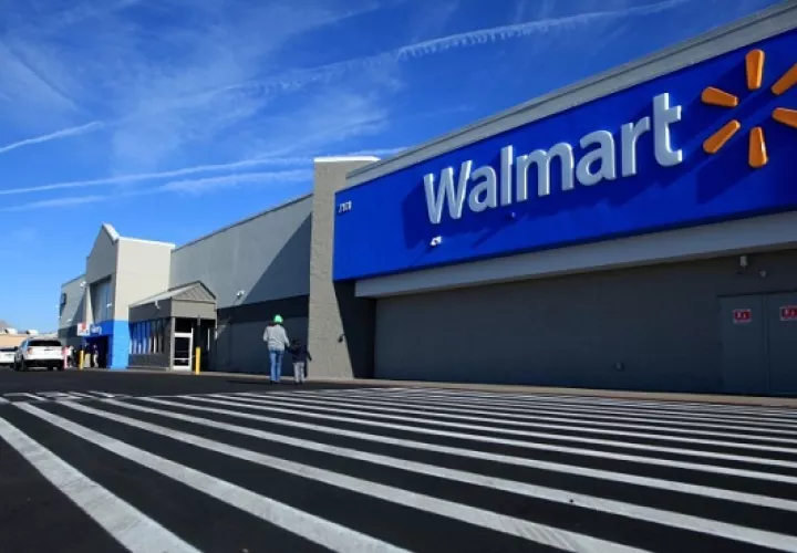En  el primer semestre de su ejercicio fiscal  Walmart facturó $254,302 millones. EFE