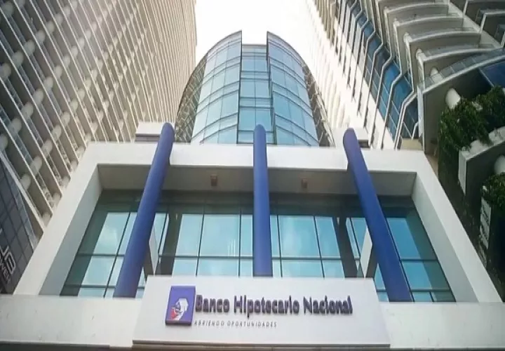 La entidad bancaria aclaró que la administración actual no ha sido ni será partícipe de ningún robo de propiedad en dicho distrito.
