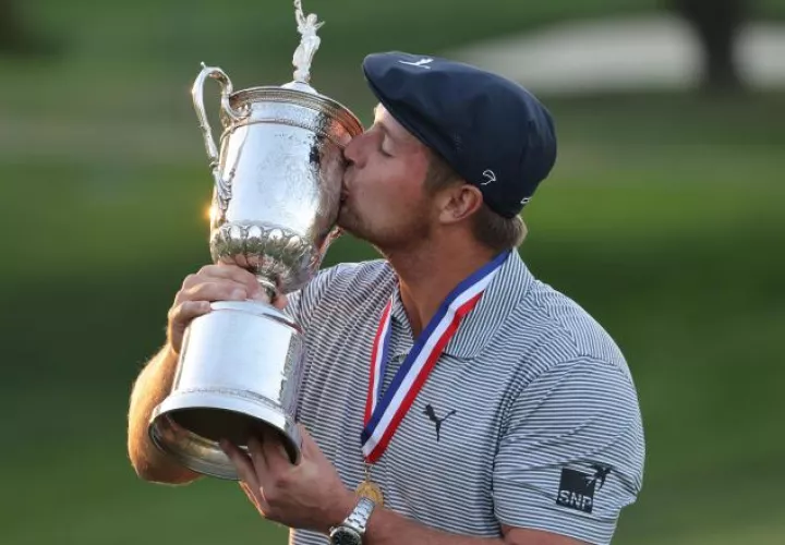 Bryson DeChambeau es licenciado en física. EFE