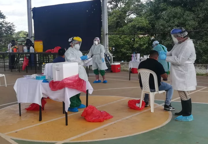 En las últimas dos semanas se ha registrado un incremento en el número de contagios de coronavirus, tras la reapertura de algunas actividades económicas lo que conlleva un mayor número de personas en las calles”, afirmó la doctora Novoa. 