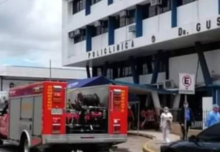 Policlínicas y hospitales fueron desalojados por la seguridad de pacientes y  personal médico. Mayra Madrid.