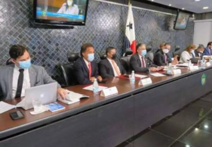 Los diputados de la Comisión de Credenciales decidieron no admitir las denuncias contra Laurentino Cortizo.