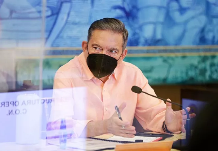 Laurentino Cortizo lamenta no poder abrazar a la gente.