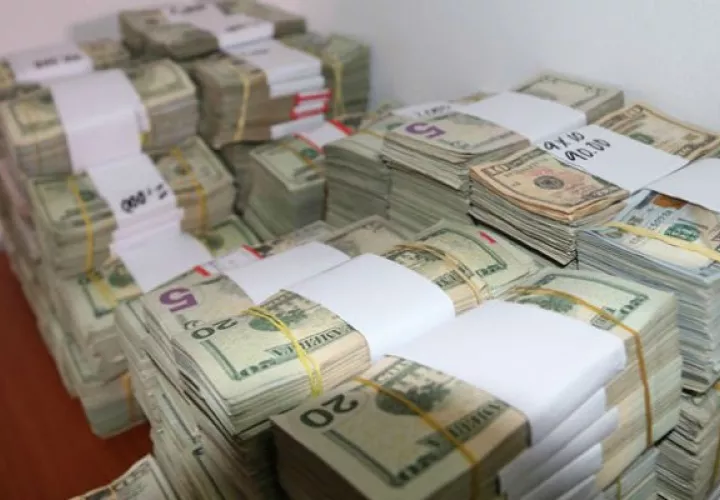 La mujer fue detenida en el 2019 en su poder mantenía 74,541 dólares en efectivo, los cuales dieron positivos para cocaína.
