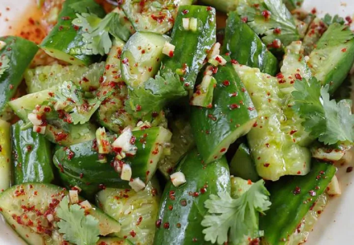 Pueden preparar ensaladas con vegetales, proteína y granos. Cortesía/Alexandra Smith