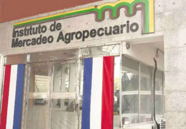 El titular del IMA destacó que la entidad está encaminada en apoyar al sector agropecuario a comercializar su producción, lo que también favorece la seguridad alimentaria y el impulso económico del país.