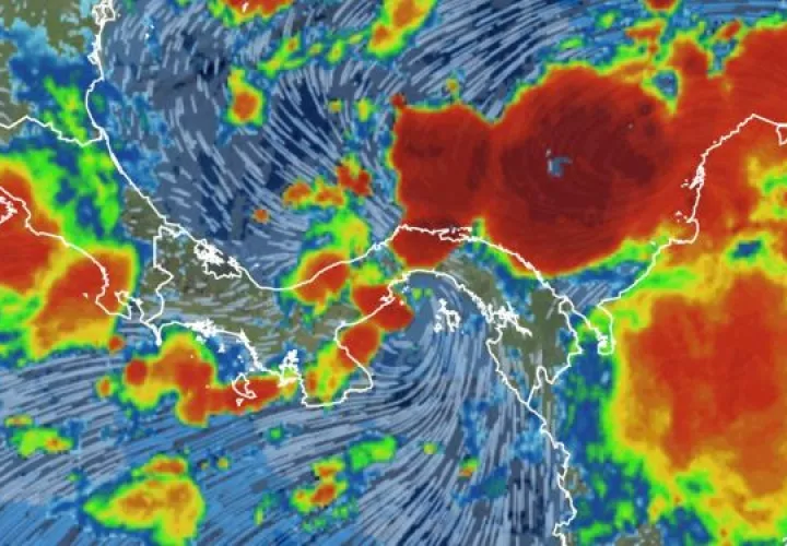 El director del Sistema Nacional de Protección Civil, Carlos Rumbo, desde su cuenta personal de twitter, expresó: "la llegada al istmo de la Onda Tropical número 38 genera inestabilidad, por lo que mantendremos lluvias de variada intensidad y actividad eléctrica".