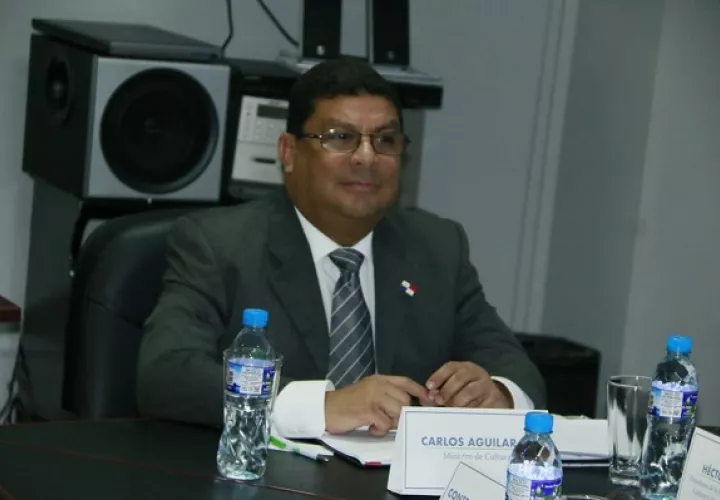 Ministro  de Cultura, Carlos Aguilar.