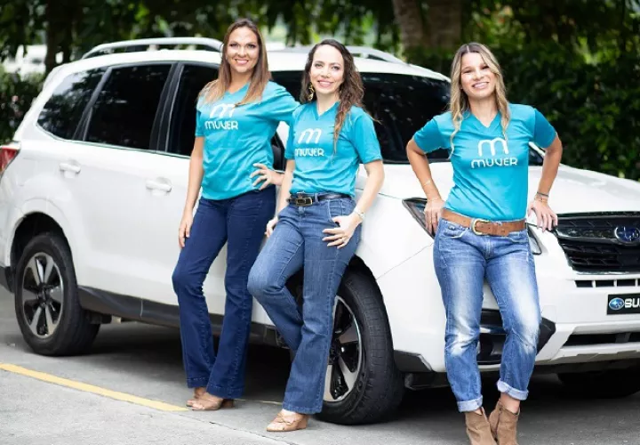 Anna Carolina Urrutia, Carol Reales y Melissa López.  Cortesía