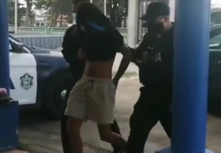 En la Audiencia el juez de Garantías, legalizó la aprehensión del imputado el cual fue capturado por la Policía Nacional en un punto de control ubicado en el distrito de Capira, provincia de Panamá Oeste.