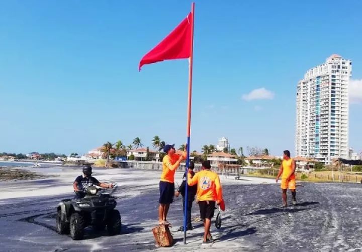 El uso de playas, ríos y balnearios a nivel nacional fue prohibido desde el pasado 15 de marzo. Foto cortesía Sinaproc