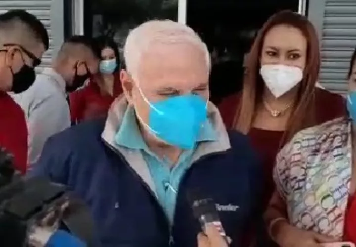 Expresidente Ricardo Martinelli acudió hoy al Ministerio Público.