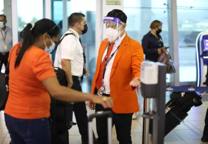 El Aeropuerto de Tocumen indicó que se establecen 3 puestos de hisopado para personas que no traigan la prueba del COVID-19.