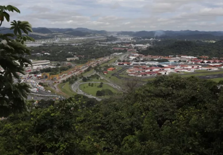 El área de las riberas del Canal de Panamá siguen siendo las más protegidas del país.  Foto. MiAmbiente
