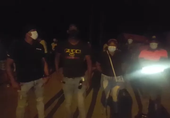 En la provoncia de Colón son recurrentes las manifestaciones de diversas agrupaciones o ciudadanos, exigiendo plazas de trabajo en los proyectos que están pendientes de ejecución.