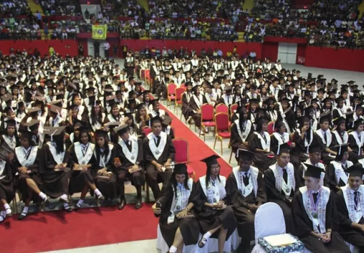Las graduaciones se realizarán guardando las medidas sanitarias.