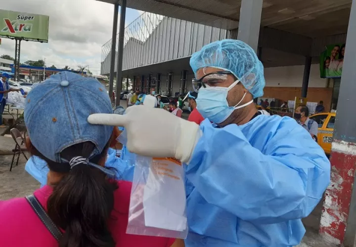 Sin importar el riesgo brinda atención médica.