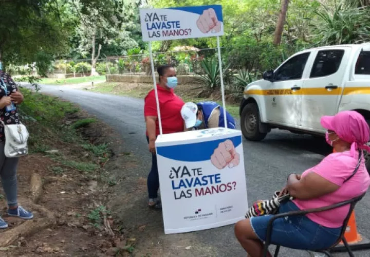 Las jornadas incluyen la toma de muestras de hisopado y aplicación de vacunas. Foto: Eric A. Montenegro.