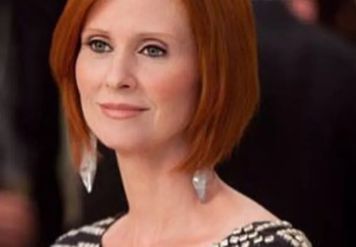 Cynthia Nixon se enfrentó por segunda ocasión al cáncer de mama, su madre padeció la enfermedad. Foto: Instagram