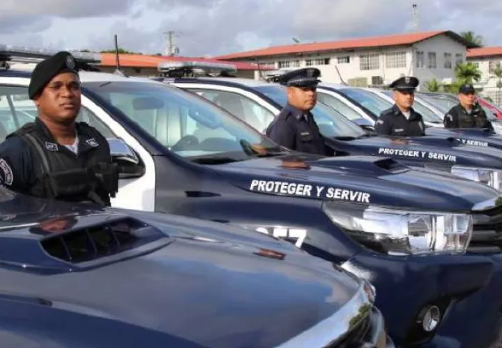 Autoridades en el informe del contrato indicaron que estos autos alquilados son para reforzar labores especificas de la Policía. Archivo