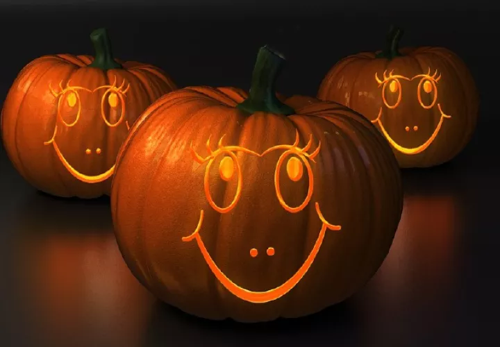 Luces de colores también pueden usarse para crear "fantasmas".  Pixabay