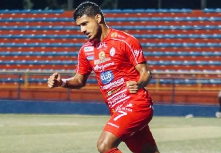 Jorman Aguilar figura entre los convocados.