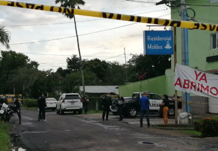 La  mujer fue encontrada dentro de la habitación número 19. Foto: Eric A. Montenegro