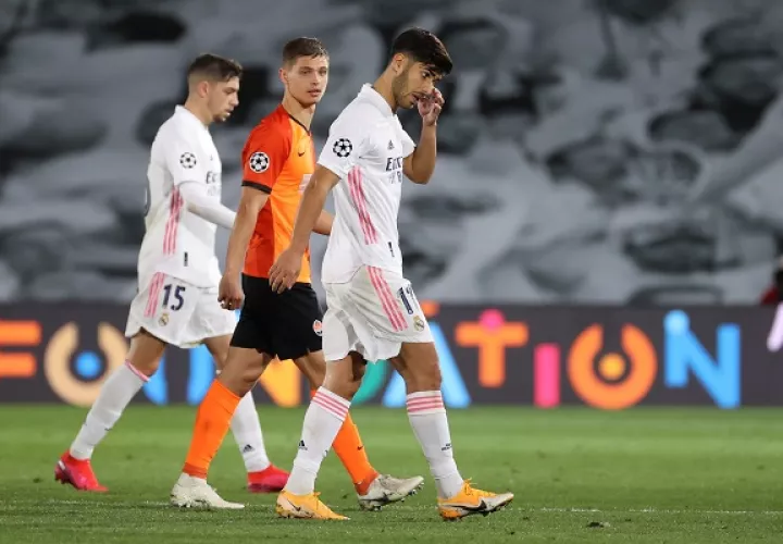 El centrocampista del Real Madrid Marco Asensio (dSER) en el partido ante el Shakhtar. Foto:EFE