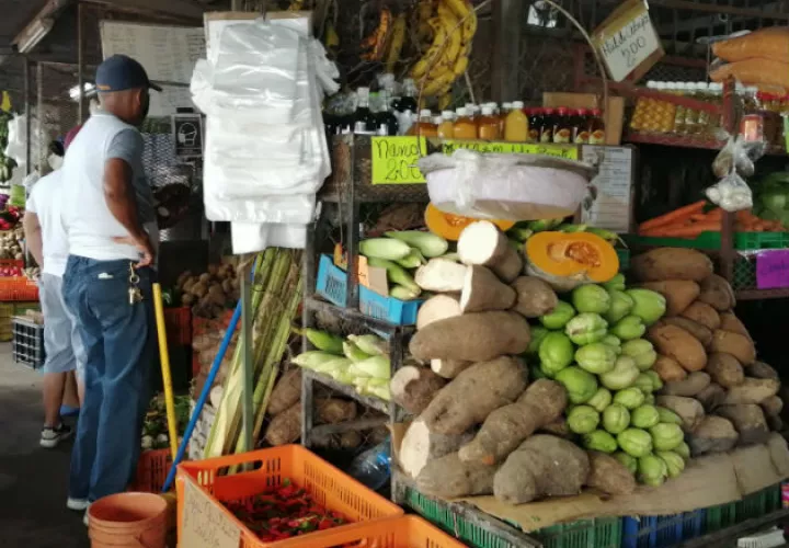Este tipo de actividades es una inyección a la economía del productor coclesano. Foto: Eric A. Montenegro..