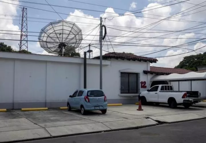 La SIP subraya que si bien la tecnología hizo aumentar el alcance de los medios periodísticos también generó "enormes disparidades económicas con las plataformas digitales globales, poniendo bajo enorme presión la viabilidad financiera de los medios". Foto: EFE
