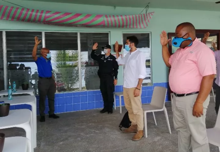Edgar Coto, director regional del Minsa en la provincia de Colón manifestó que esto tiene mucha importancia debido a que de esto depende del control y contagio comunitario.