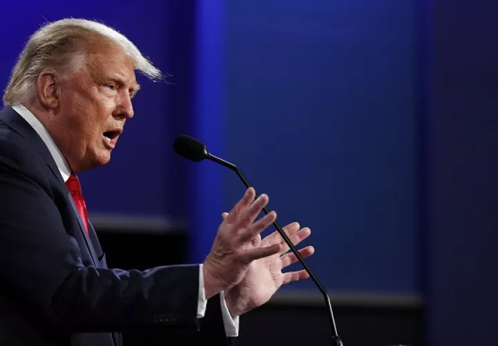 "Creo que tengo grandes relaciones con todo el mundo, soy la persona menos racista de esta sala", aseguró el presidente Donald Trump. Foto: EFE