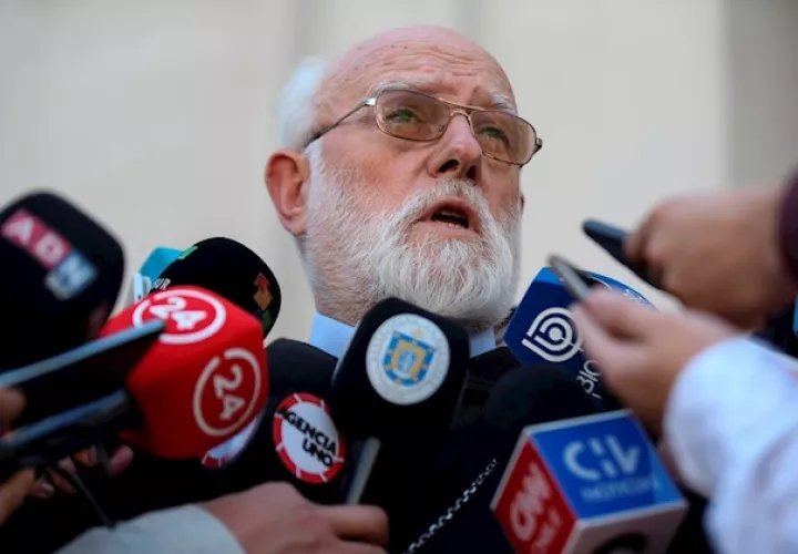 Tras el rezo del ángelus desde la ventana del palacio pontificio, el papa anunció este domingo un nuevo consistorio que se celebrará el 28 de noviembre para el nombramiento de 13 nuevos cardenales, cuatro de ellos mayores de 80 años y por tanto no participantes en un futuro cónclave.