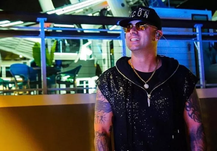 Wisin.