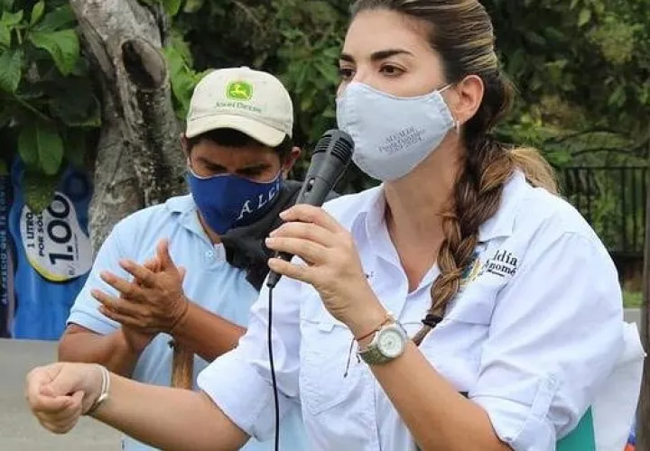 La alcaldesa de Penonomé, Paula María González, precisó que son 30 las familias que tienen sus negocios en las inmediaciones del hospital Aquilino Tejeira.