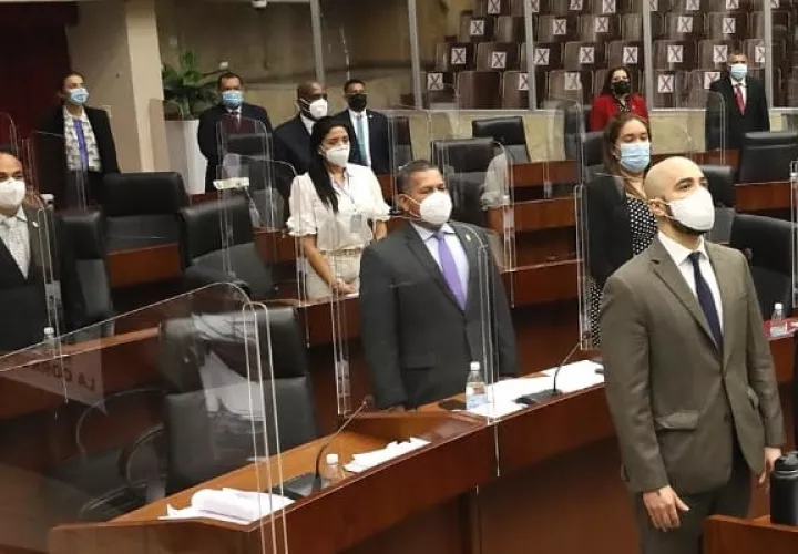 Este crédito adicional tiene como propósito incorporar recursos al presupuesto del funcionamiento de la Asamblea Nacional