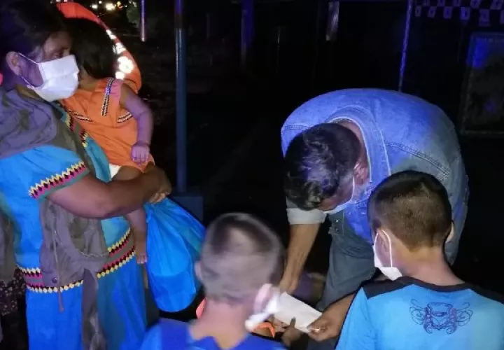 En Besikó, Comarca Ngäbe Buglé, se reportan  212 personas afectadas producto del desbordamiento del río Fonseca, mientras que en Gualaca 40 personas.